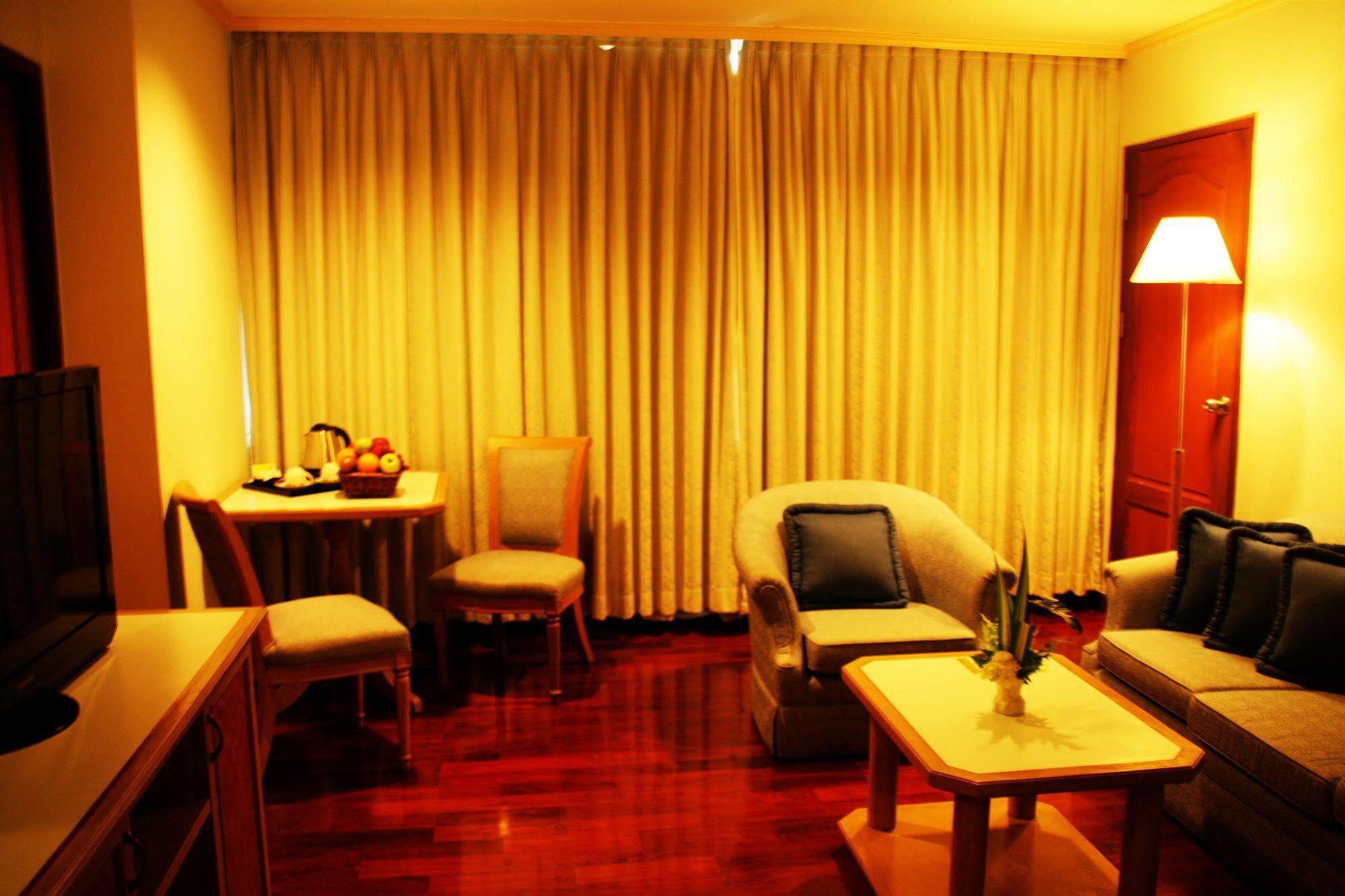 Grand Tower Inn Rama 6 Bangkok Zewnętrze zdjęcie